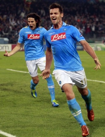 但他的表现 但他的表现