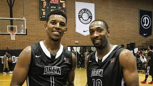 相较之下 相较之下